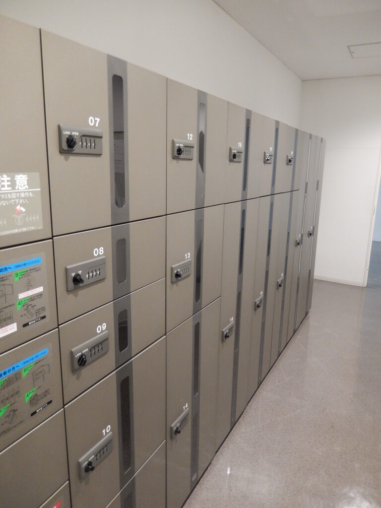 宅配ボックスの画像